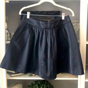 Banana republic pleated, lined shirt